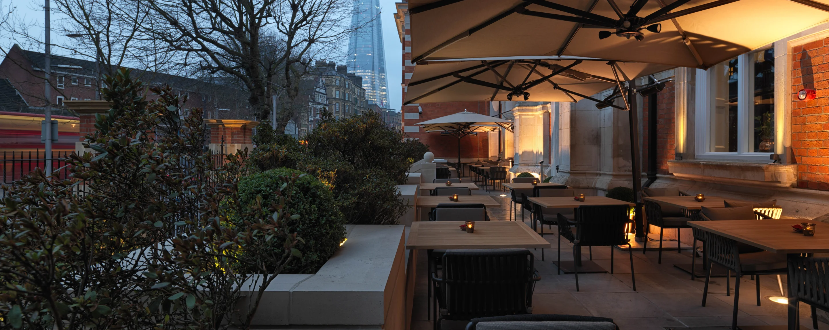 terrace-at-the-lalit-london